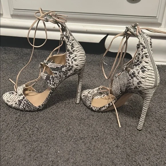 Stuart Weitzman Snakeskin Lace-Up Heels - Size 9 1/2 M - Picture 6 of 14